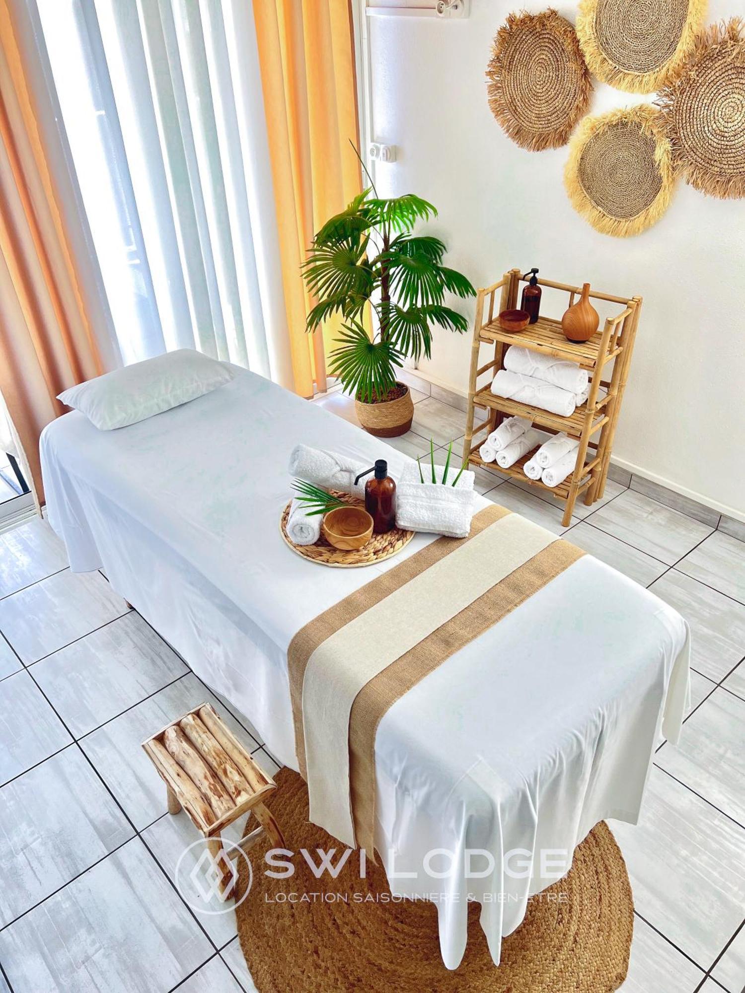 Swilodge Vue Sur Mer ! Petit Dejeuner Et Location De Voiture Possible Le Moule Luaran gambar