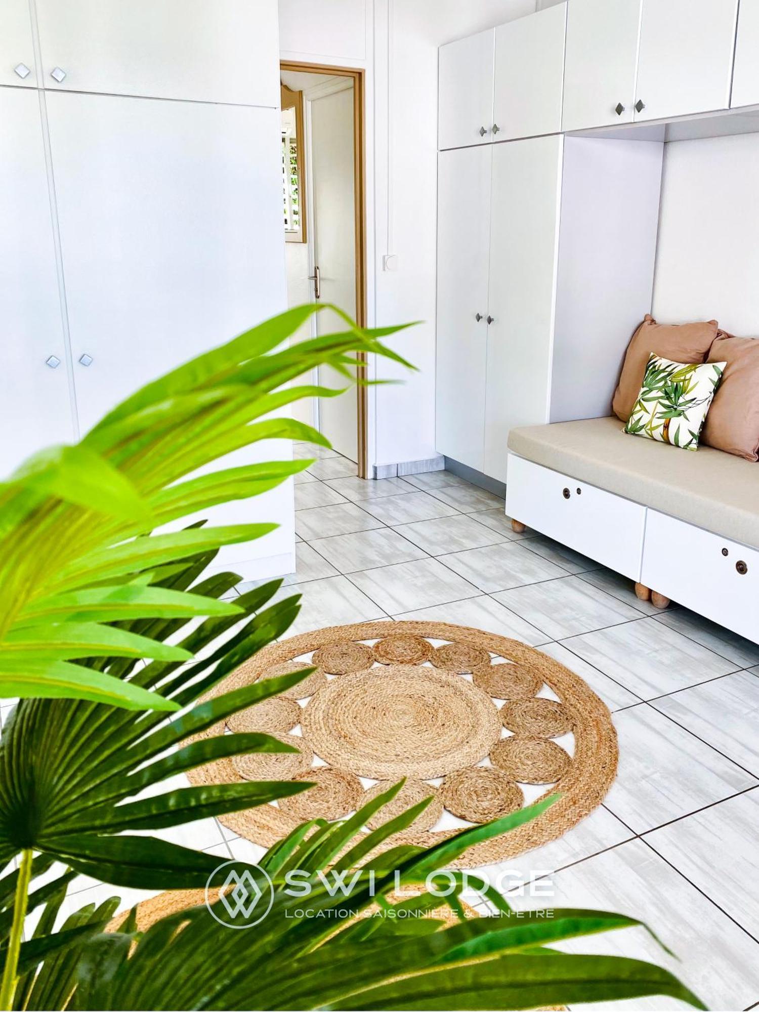 Swilodge Vue Sur Mer ! Petit Dejeuner Et Location De Voiture Possible Le Moule Luaran gambar